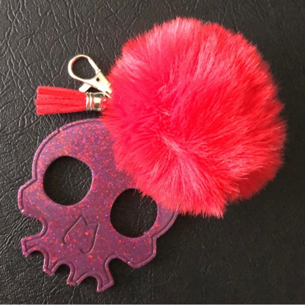 Skull Pom Pom Keychain